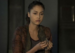 the 100 3x08 Raven